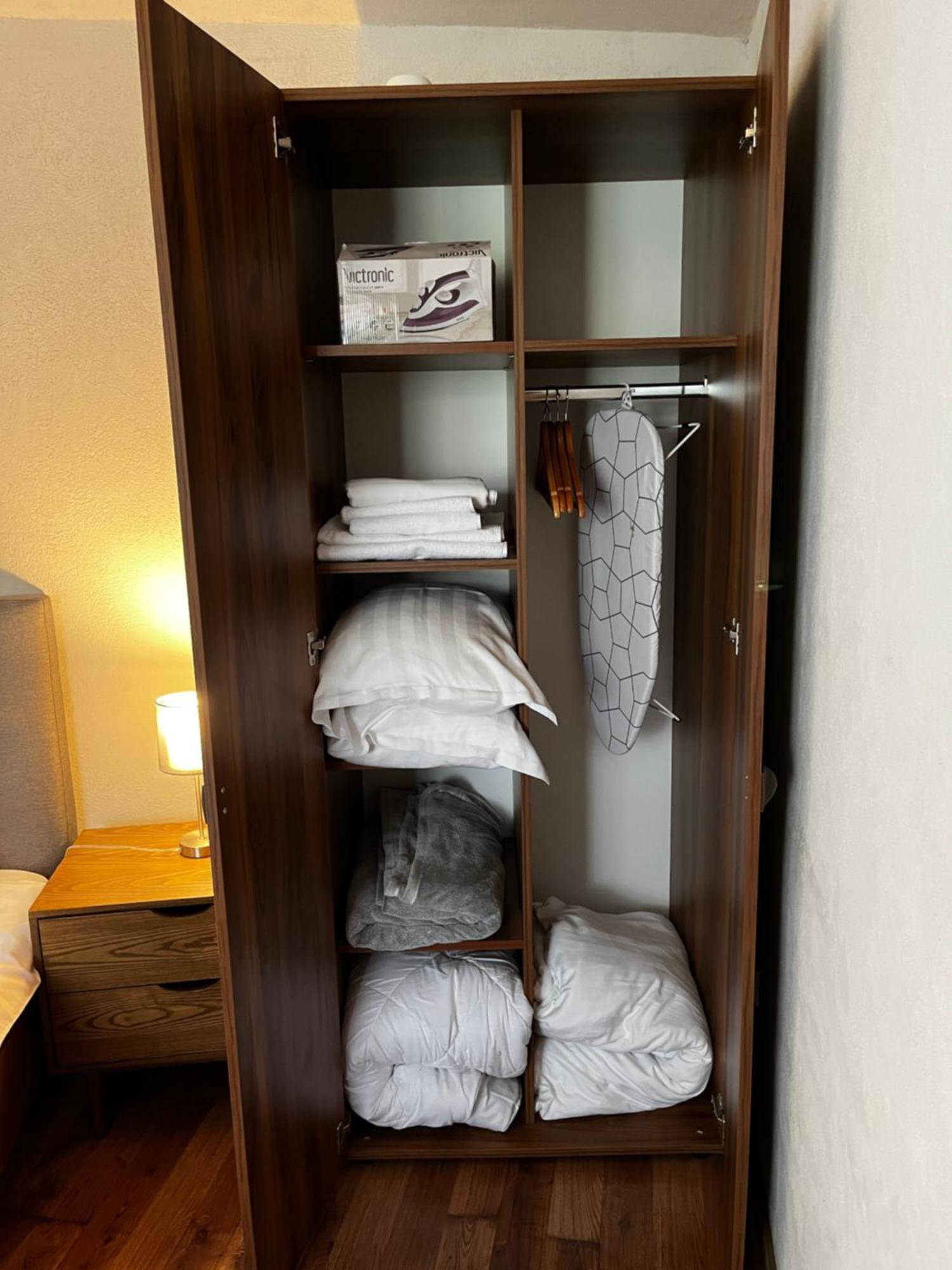 Aki Gray Apartment Braşov Dış mekan fotoğraf
